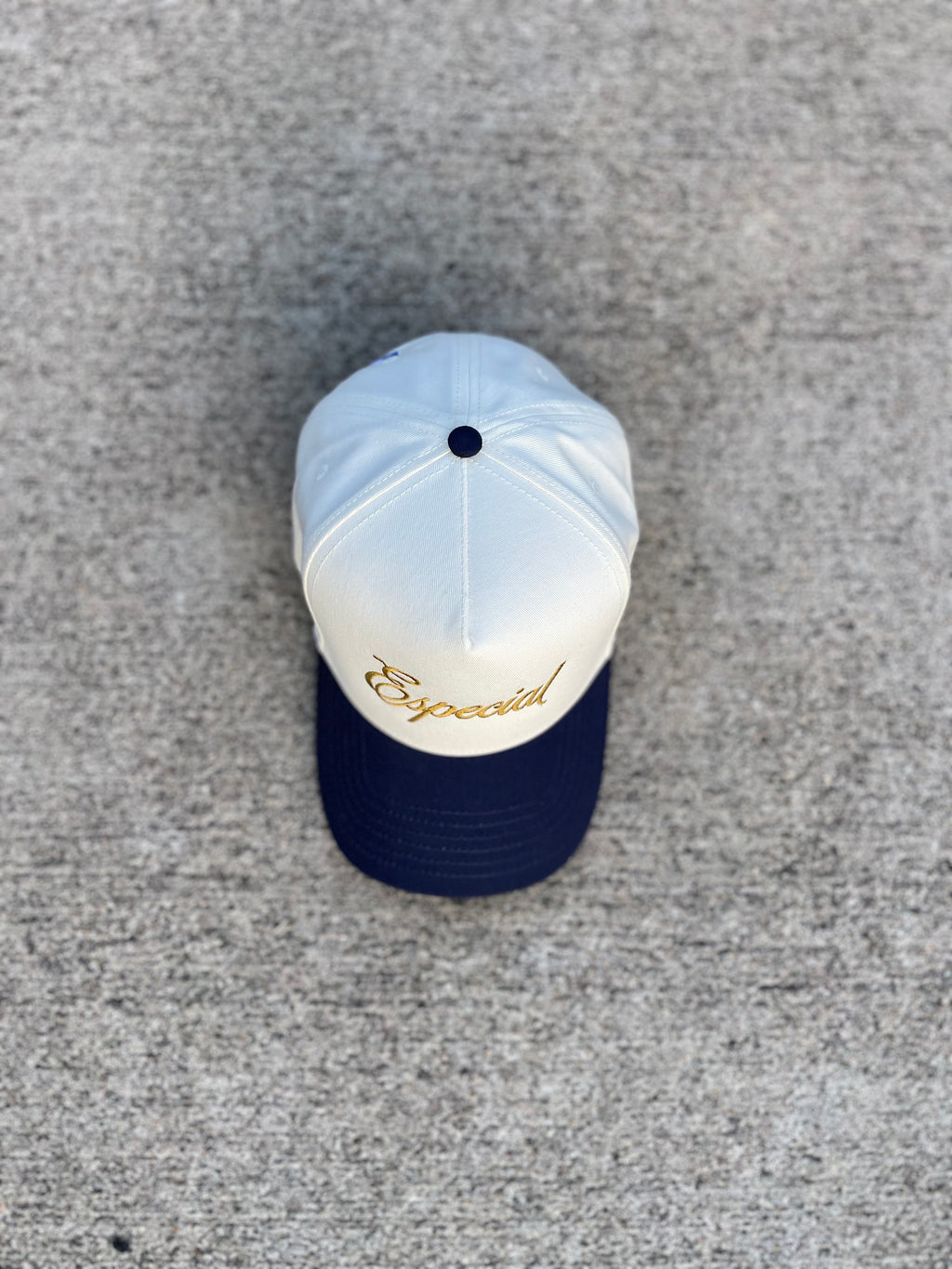 Script SnapBack in “95 Stros” Gold