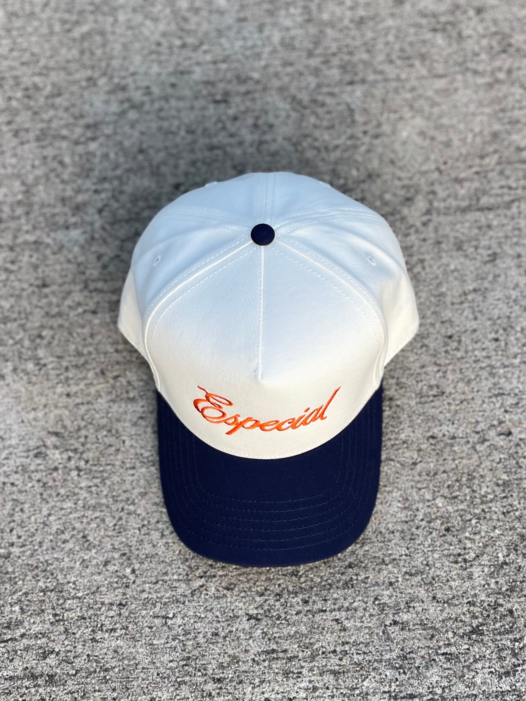 Script SnapBack in “Stros” Orange