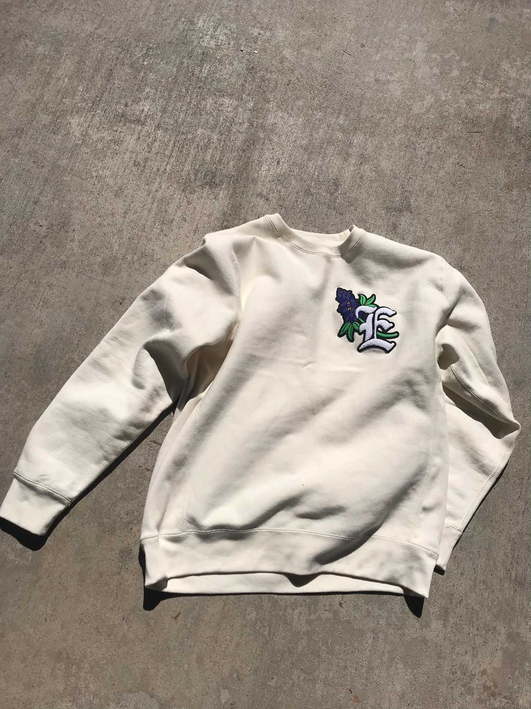 Bonnie- Cream Crewneck